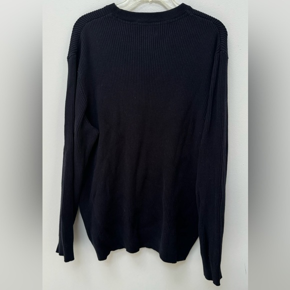 H&M Navy Relaxed Fit Sweater in Medium - Picture 3 of 3